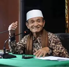 Profil dan Biodata Buya Syakur, Ulama Kharismatik Indramayu yang Wafat di Usia 75 Tahun