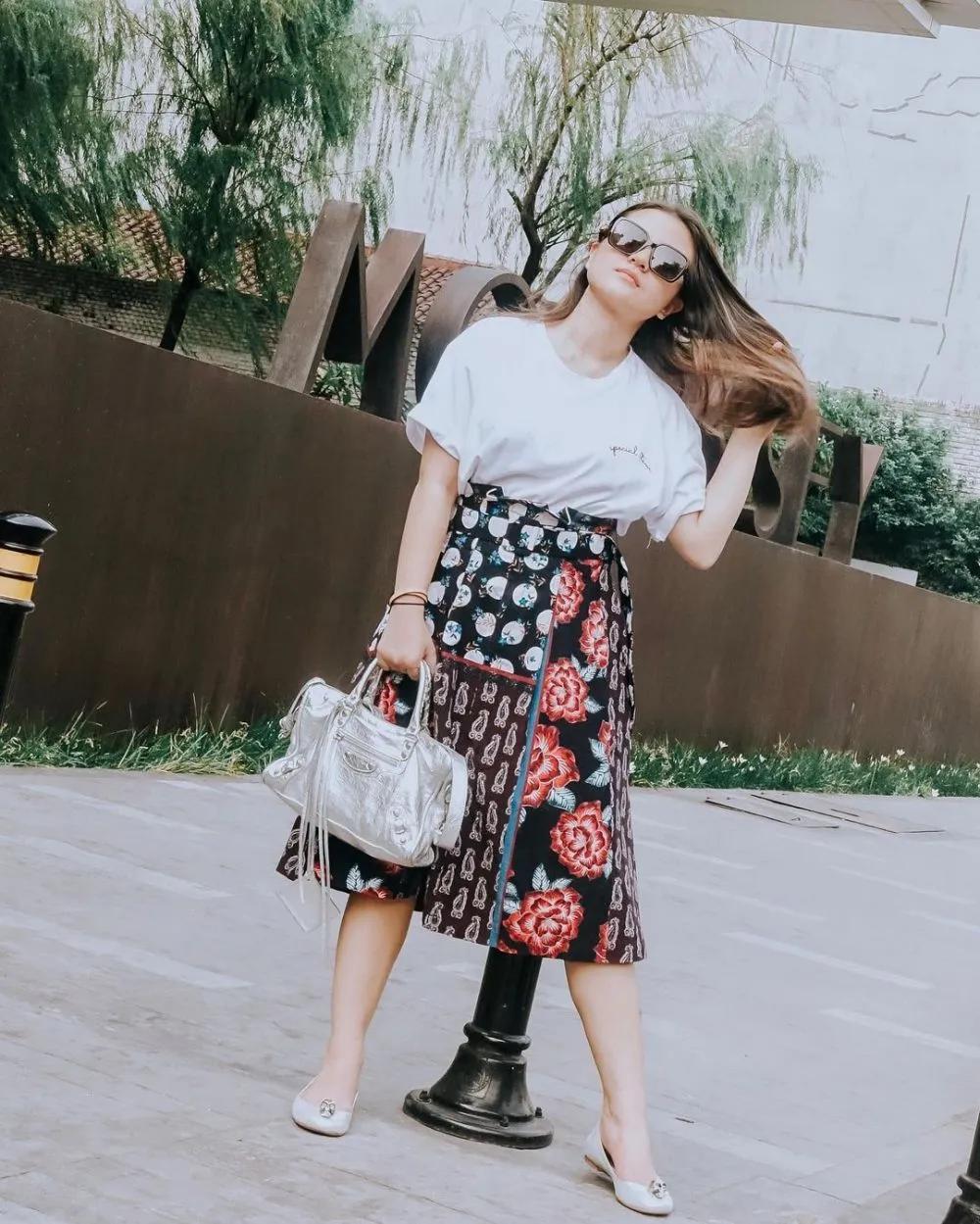 5 Hal yang Harus Kamu Tahu dalam Memilih Aksesoris untuk Wanita Feminin.