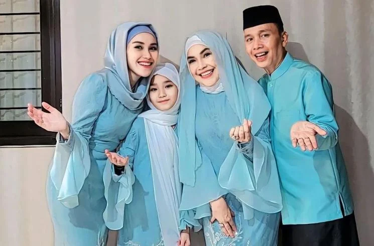 Warna-warna Keren untuk Lebaran 2024: Pilih yang Sesuai Gaya!