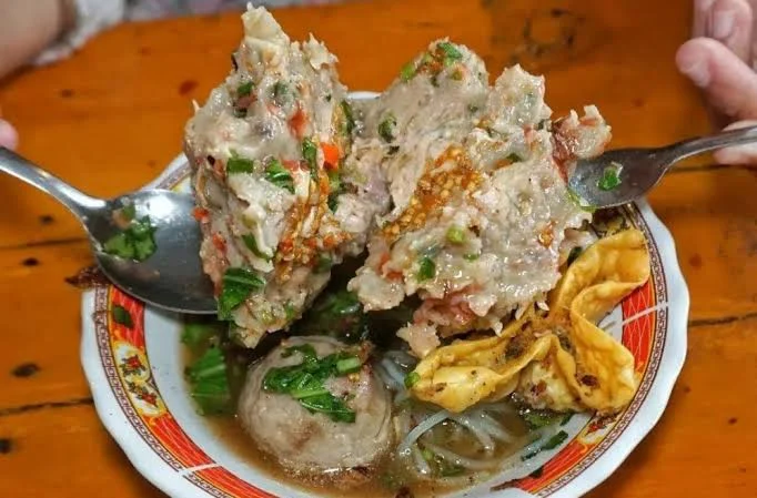 Bakso Urat, Solusi Makan Instan yang Lezat dan Kenyal