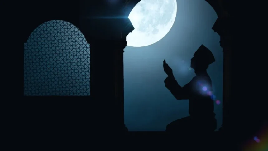 Bangun Tepat Waktu untuk Sahur dengan Tips Alarm HP Ini