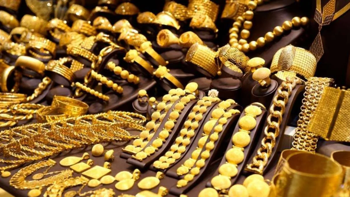 8 Koleksi Perhiasan Emas Mewah Favorit Para Ibu Ibu Sosialita
