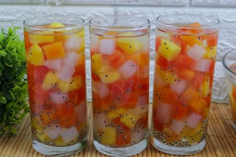 Apa Saja Buah untuk Es Buah? Ini Dia Resep Es Buah Bening Tanpa Susu untuk Menu Buka Puasa