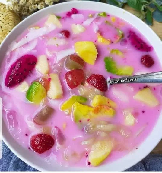 Segarnya Es Buah: Resep Klasik untuk Menyemarakkan Buka Puasa