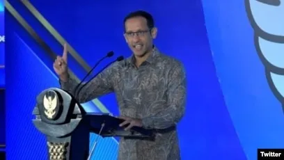 Mendikbud Nadiem Janji Hentikan Kenaikan UKT yang Tak Rasional