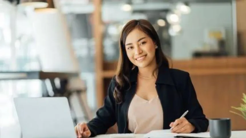 Keuangan Bisnis Kamu Berantakan Mulu? Yuk, Ikuti 7 Tips Ampuh Ini Biar Lebih Rapi dan Efektif!