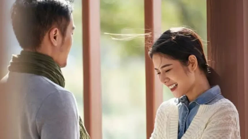 Cinta dalam Jarak: 8 Trik Agar Hubunganmu Tetap Mesra Meski Terpisah