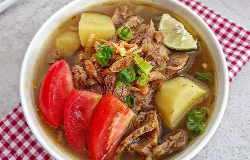 5 Spot Makan Soto Daging Terbaik Ternyaman di Semarang, Mulai dari Rp 6 Ribuan Aja!