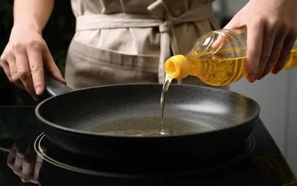 Tips Hemat dan Sehat! 4 Cara Agar Minyak Goreng Tetap Fresh dan Tidak Cepat Hitam, Auto Bisa Dipakai Lagi!!!