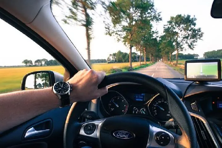 Apa Artinya Mimpi Naik Mobil? Mari Simak!