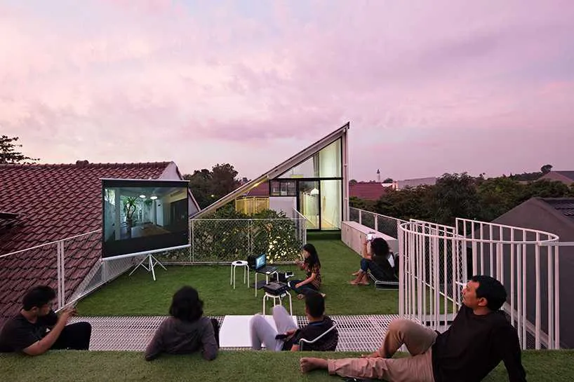 Ini Alasan Mengapa Rooftop Garden Harus Jadi Bagian dari Rumah Minimalismu!