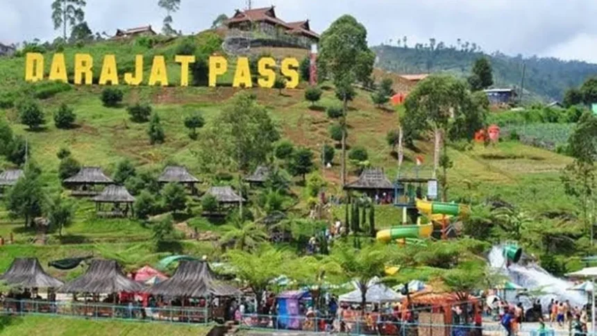 Liburan Anti-Mainstream? Berendam + Sliding Seru Hanya di Darajat Pass!
