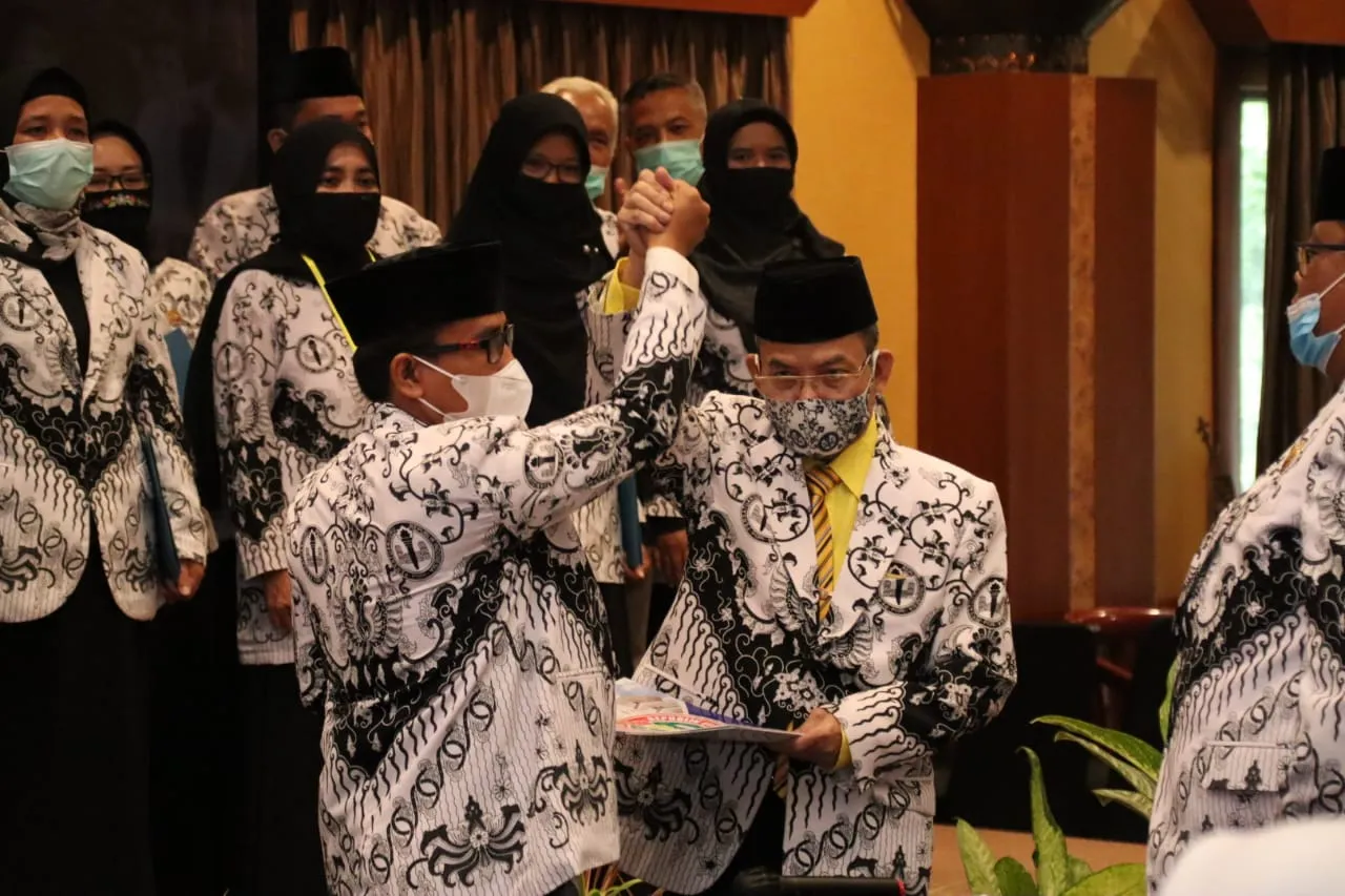 Sertifikasi Guru: Tiap Triwulan atau Bulanan? Guru Bingung Menanti Jawaban