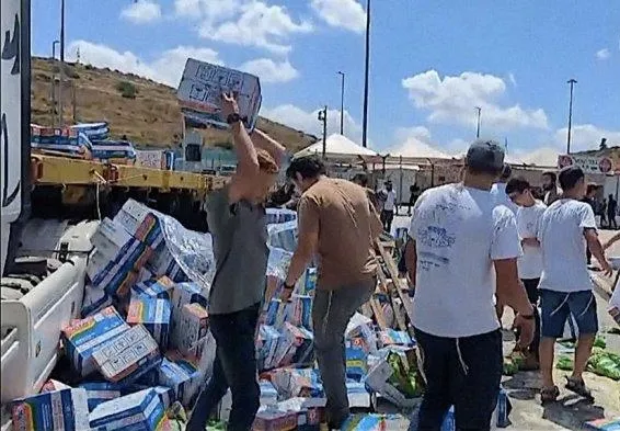 Warga Israel Injak-Injak Bantuan Indomie dari Indonesia: Kemenlu Buka Suara