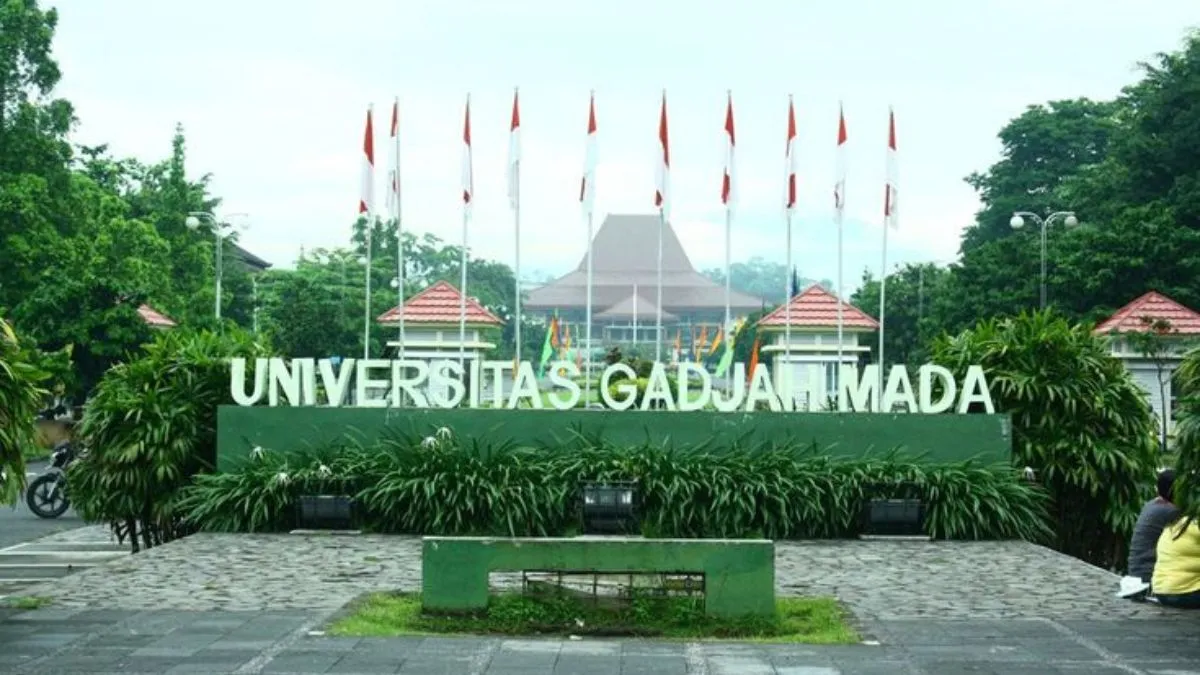 Kabar Buat Mahasiswa UGM: UKT Tidak dinaikkan? Ini Faktanya!