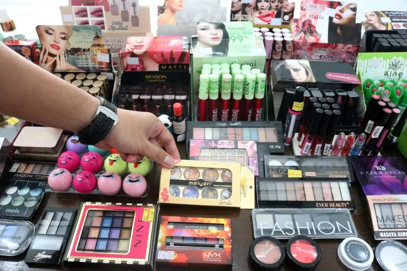 Kenapa Produk Kosmetik Harus Terdaftar di BPOM? Geng, Simak Yuk!