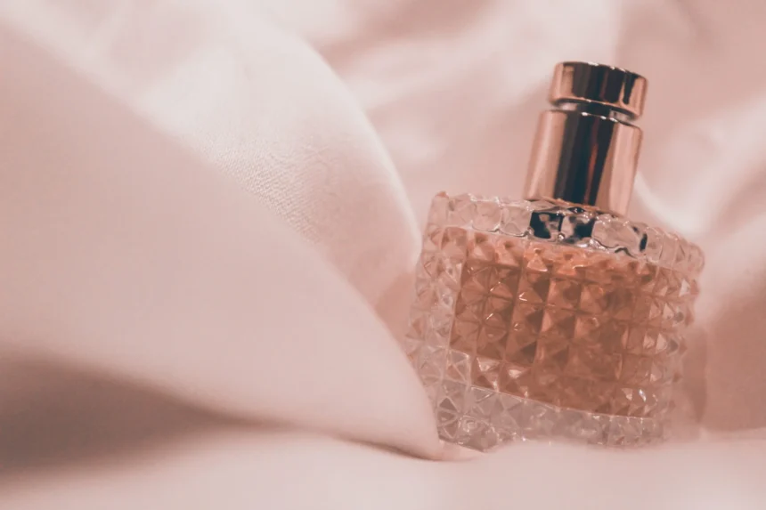 Bau Harum Tanpa Risiko: Mengapa Kamu Harus Berpikir Serius tentang Parfum yang Mengandung Ftalat