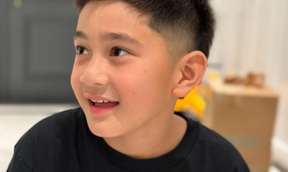 Pewaris Tahta ‘Sultan Andara’, Rafathar yang Disebut Makin Ganteng Usai Potong Rambut