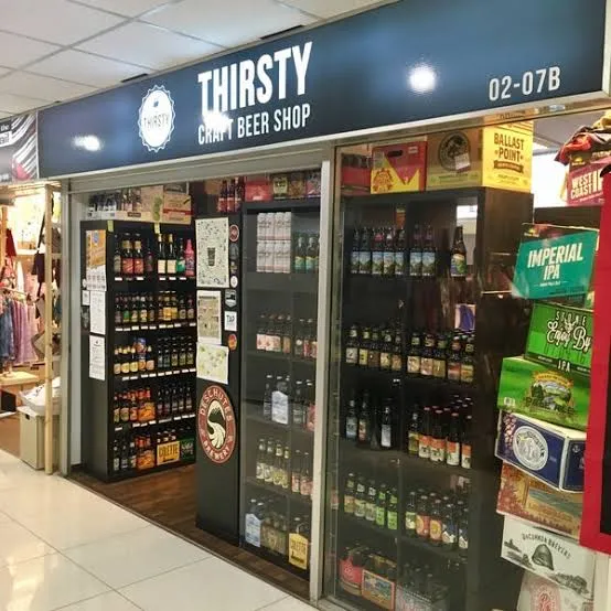 Sukses Buka Bisnis Thrift Shop dari Rumah dengan Modal Seadanya
