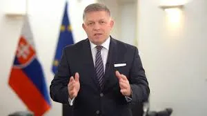 Kehidupan PM Slovakia Robert Fico Terancam Setelah Ditembak Empat Kali dalam Serangan Bermuatan Politis