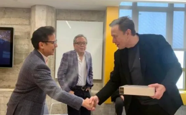 Kemenkes Gandeng Starlink: 700 Puskesmas di Pelosok Indonesia Kini Terkoneksi Internet
