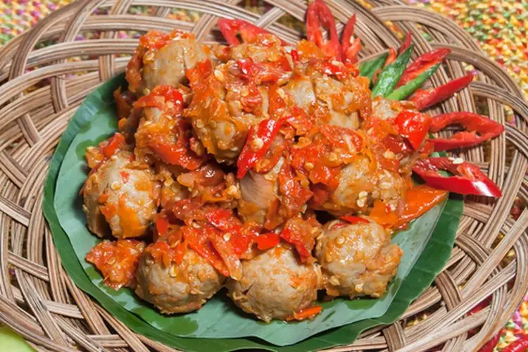 Resep Bakso Mercon yang Bikin Lidah Bergetar, Pedasnya Juara! (Ilustrasi)