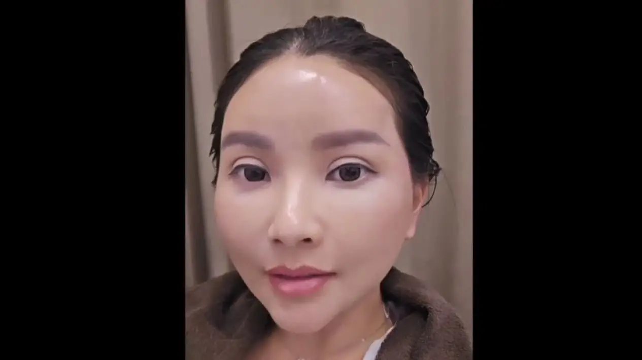 Heboh! Wajah Sarwendah Usai Oplas 10 Hari: Mirip Lucinta Luna atau Cuma Gimmick? (Ilustrasi)