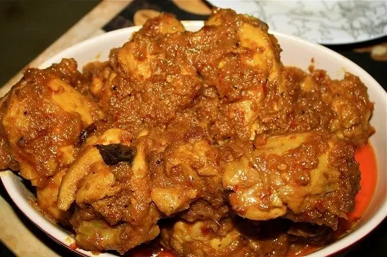 Rendang Ayam: Menu Lezat Bernuansa Tradisi! Ini Resep yang Harus ...