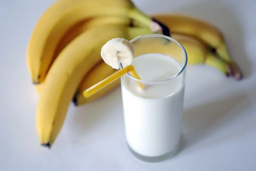 Hati-hati Mengkombinasikan Susu dengan Makanan Ini, Bisa Sebabkan Masalah Kesehatan (Ilustrasi)