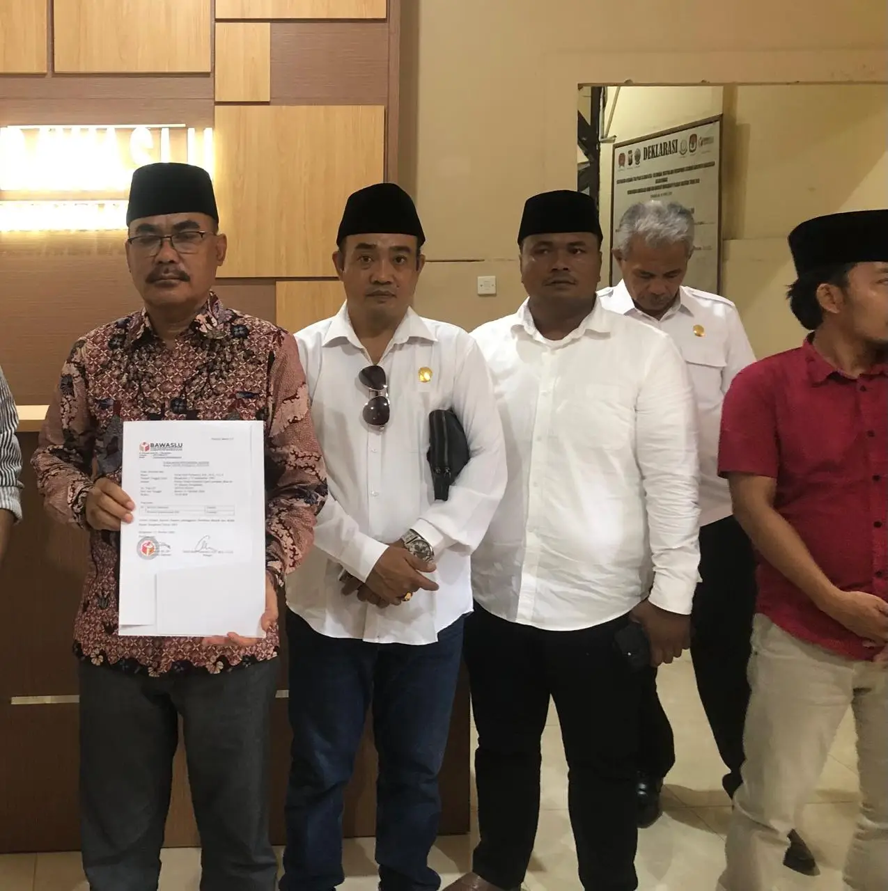 Dituduh Jual Kursi, 7 Fraksi DPRD Bangkalan Laporkan Mathur ke Bawaslu (Ilustrasi)