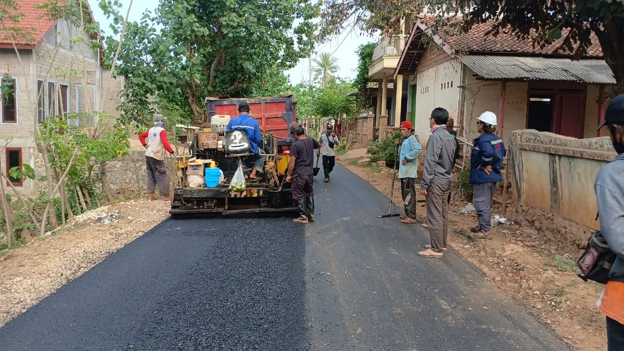 Wujud Ngopeni, Bupati Fauzi Muluskan 70 Persen Jalan Poros Kangean, 30 Persen Selesai Awal Tahun 2025 (Ilustrasi)
