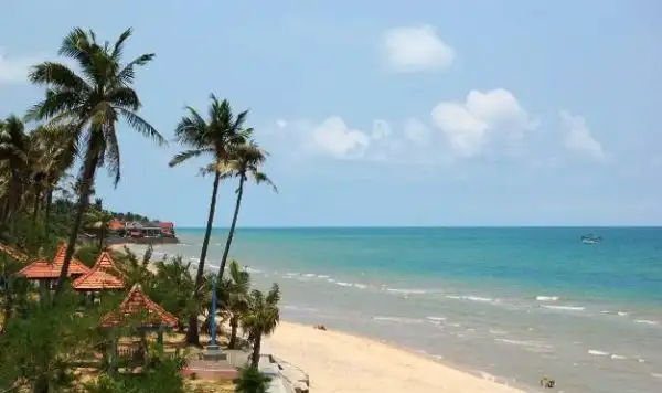Pantai Slopeng Siap Jadi Destinasi Unggulan, Pemkab Sumenep Ajak Investor untuk Pengelolaan Profesional (Ilustrasi)