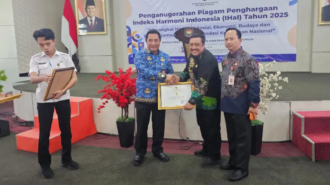 Bakesbangpol Sumenep Raih Penghargaan IHaI 2025, Bukti Harmoni Sosial Terjaga (Ilustrasi)