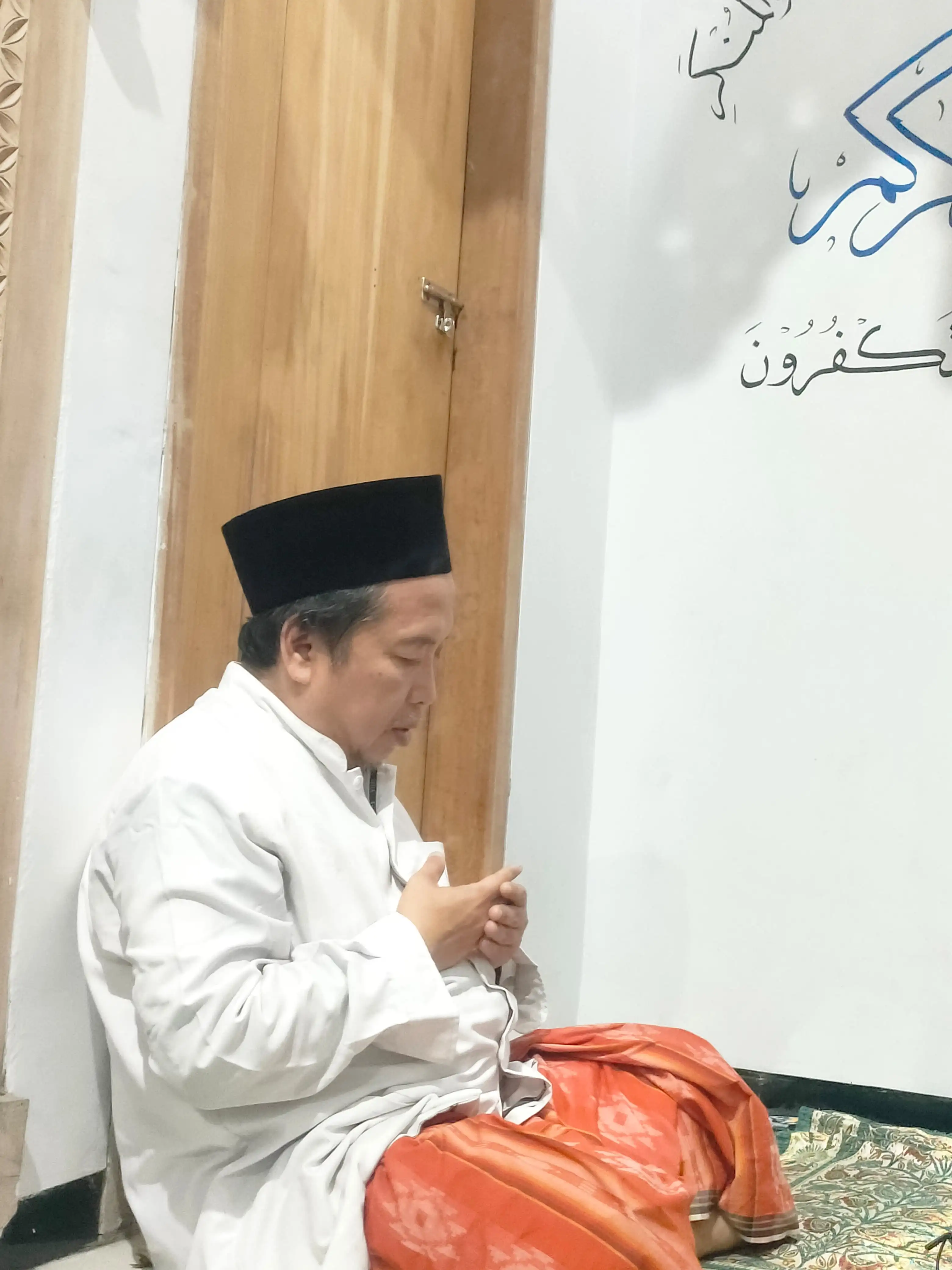 Berpulangnya Sang Peneduh Umat: KH Mohammad Ramli Syahir Tutup Usia di Bulan Penuh Berkah (Ilustrasi)