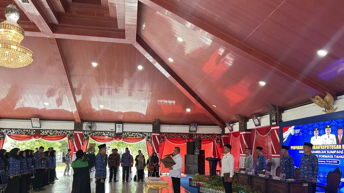 Bupati Sampang Serahkan SK CPNS,Perkuat Penuhan Aparatur Sipil Negara (Ilustrasi)