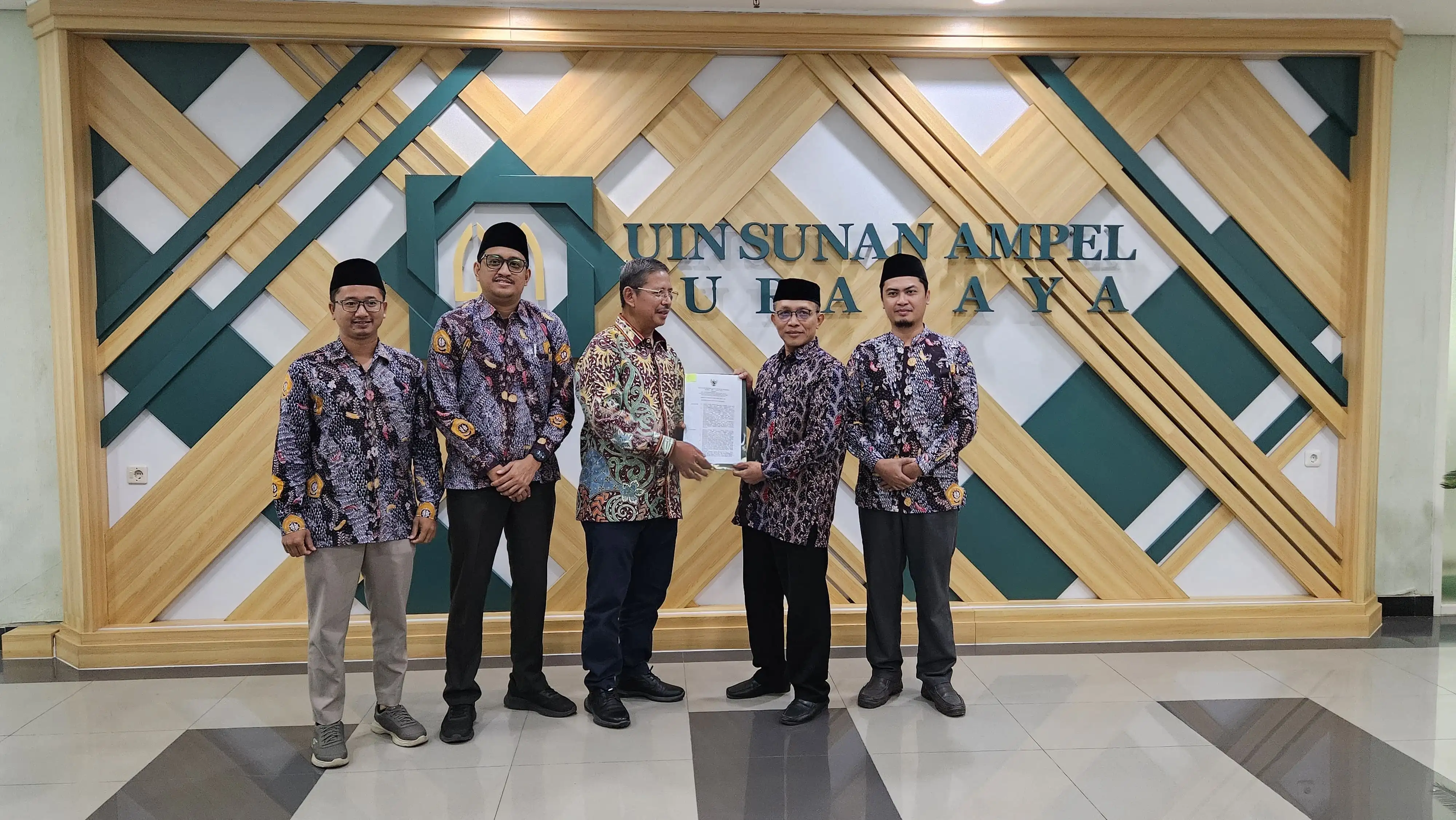 FKIS UTM Perkuat Pendidikan Pascasarjana, Magister Ekonomi Syariah Resmi Kantongi SK (Ilustrasi)