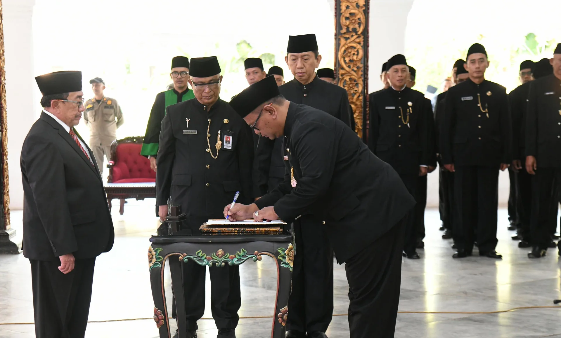 Lantik 129 Kepala Sekolah, Wabup Sumenep Tekankan Pentingnya Pendidikan Karakter di Era Digital (Ilustrasi)